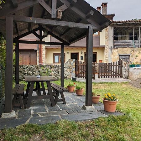 Casa Luisa Biedes, Pilona Villa Infiesto Eksteriør bilde