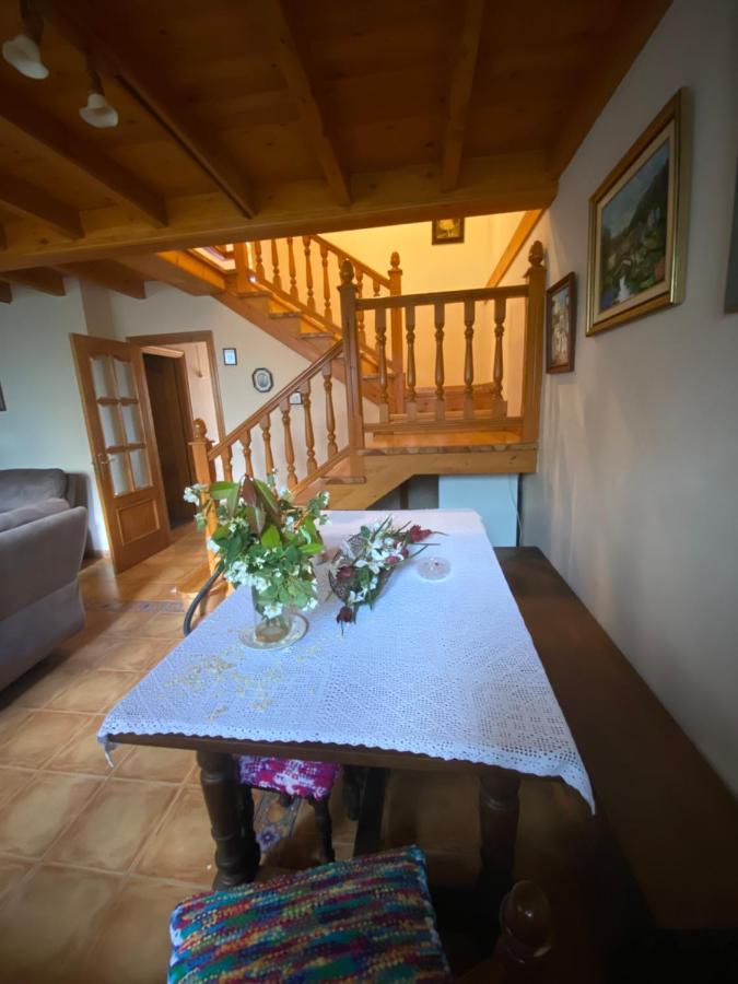 Casa Luisa Biedes, Pilona Villa Infiesto Eksteriør bilde